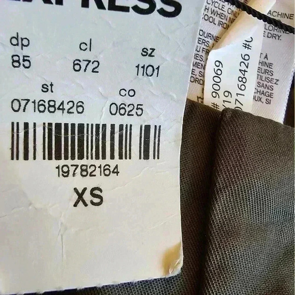 Express high waisted cargo twill utility jogger - Picture 12 of 13